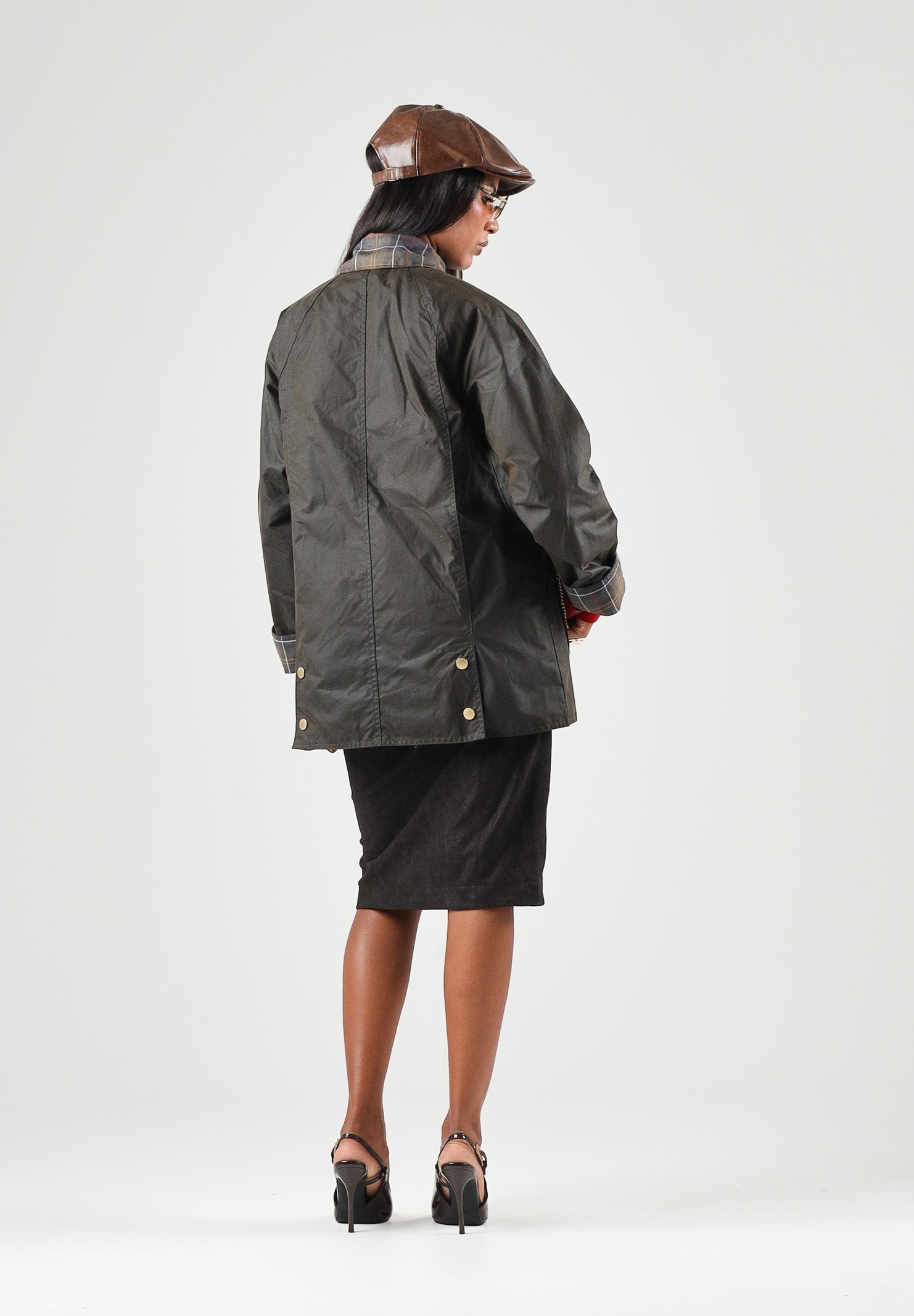 BARBOUR GiubbottoWAX  verde oliva da donna con colletto in velluto a coste 262MLWX1582 OL71 BARBOUR 