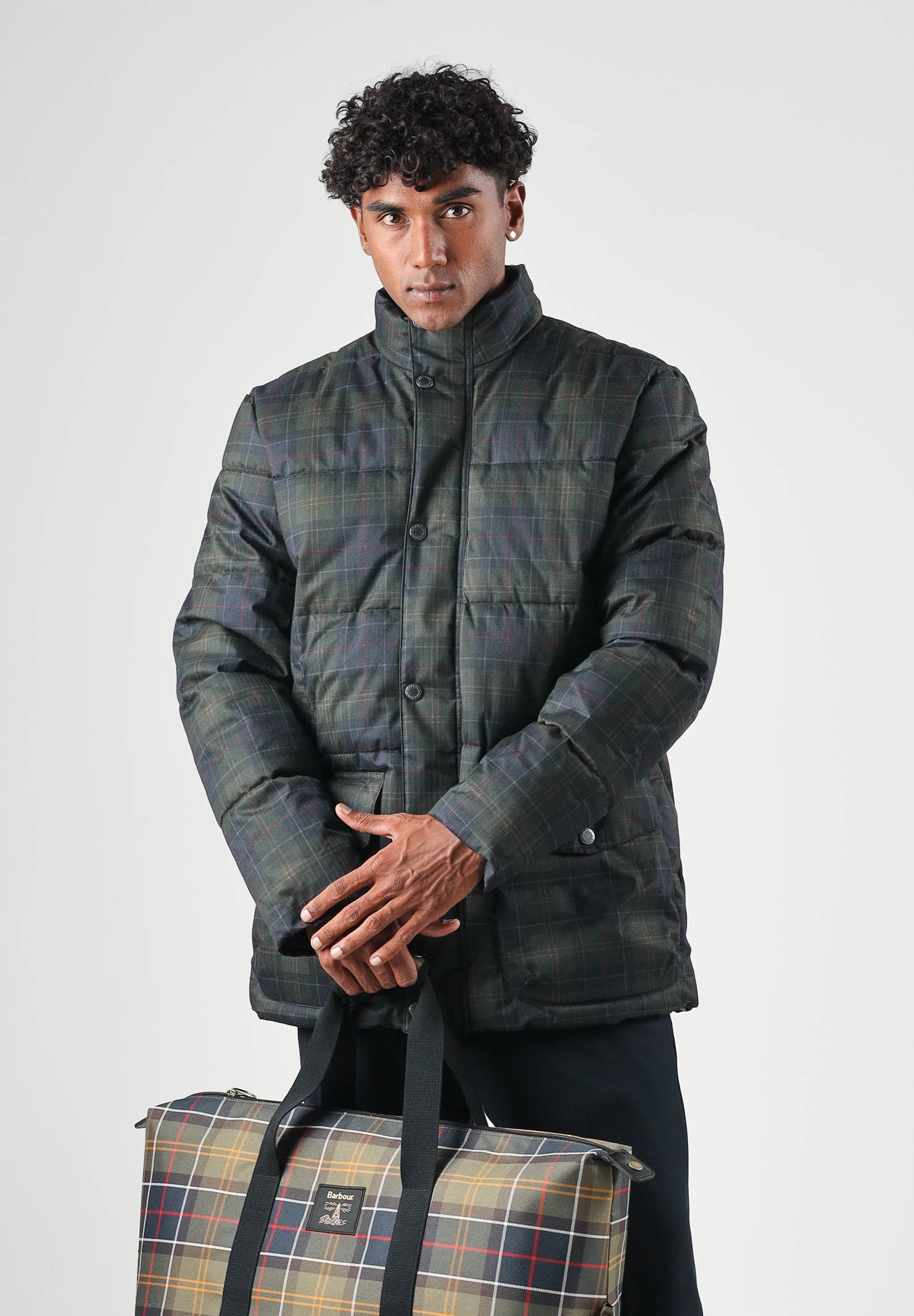 BARBOUR Piumino grigio scuro antracite da uomo con collo alto protettivo e trapuntatura orizzontale 262MMQU1908 TN11 BARBOUR 