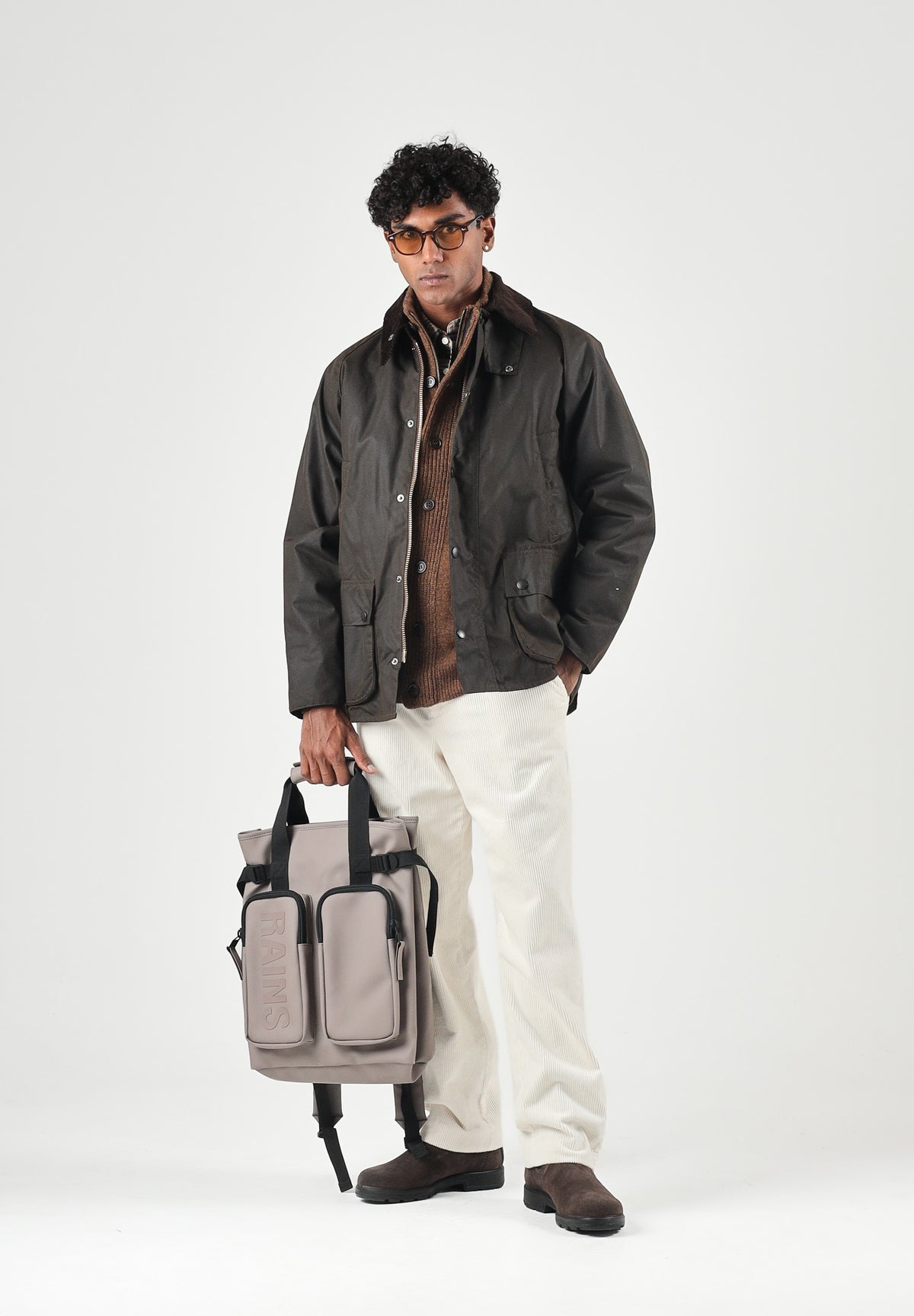 BARBOUR Giubbotto CLASSIC BEDALE WAX JACKET  verde oliva da uomo , con colletto in velluto a coste e zip frontale.<BR/> 262MMWX0010 OL71 BARBOUR 