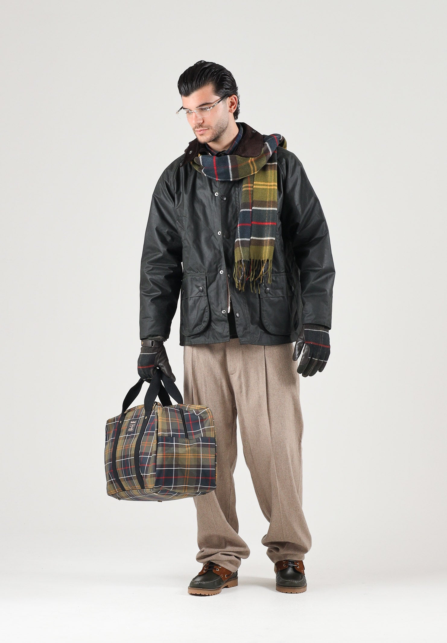 BARBOUR Giubbotto BEDALE WAX JACKET verde da uomo con colletto in velluto a coste e tasche scaldamani. 262MMWX0018 SG91 BARBOUR 