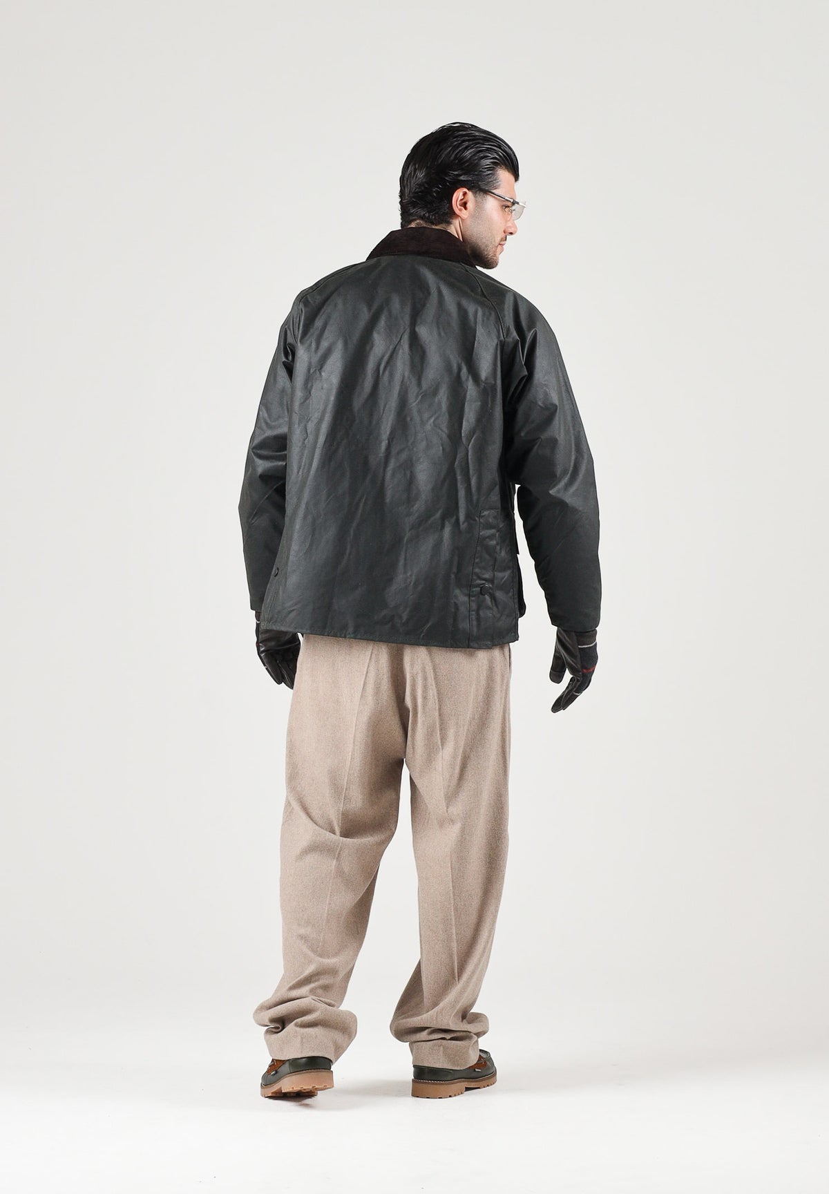 BARBOUR Giubbotto BEDALE WAX JACKET verde da uomo con colletto in velluto a coste e tasche scaldamani. 262MMWX0018 SG91 BARBOUR 