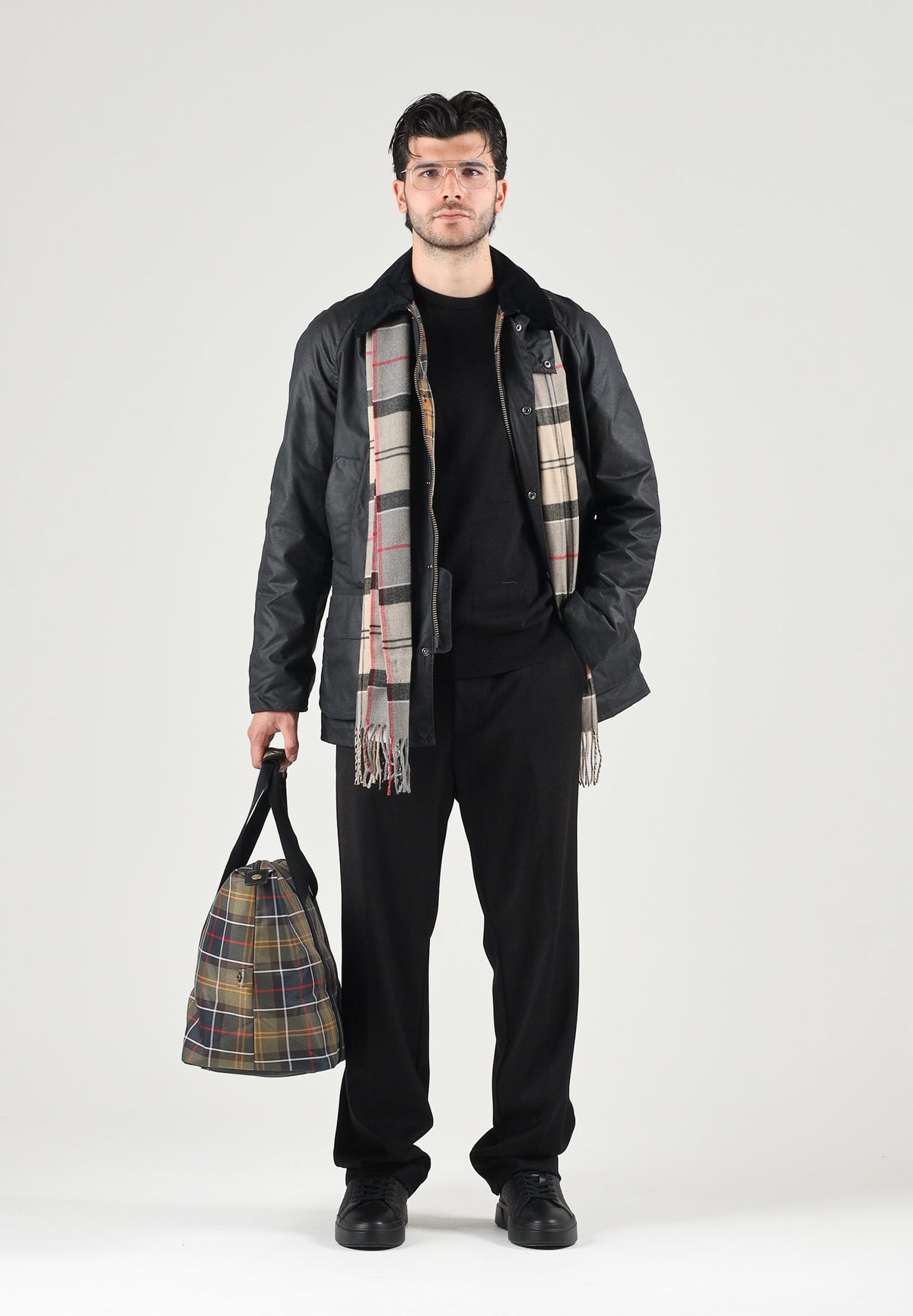 BARBOUR Giubbotto ASHBY WAX JACKET navy-blu per uomo con colletto in velluto blu scuro e tasche frontali con pattina. 262MMWX0339 NY92 BARBOUR 