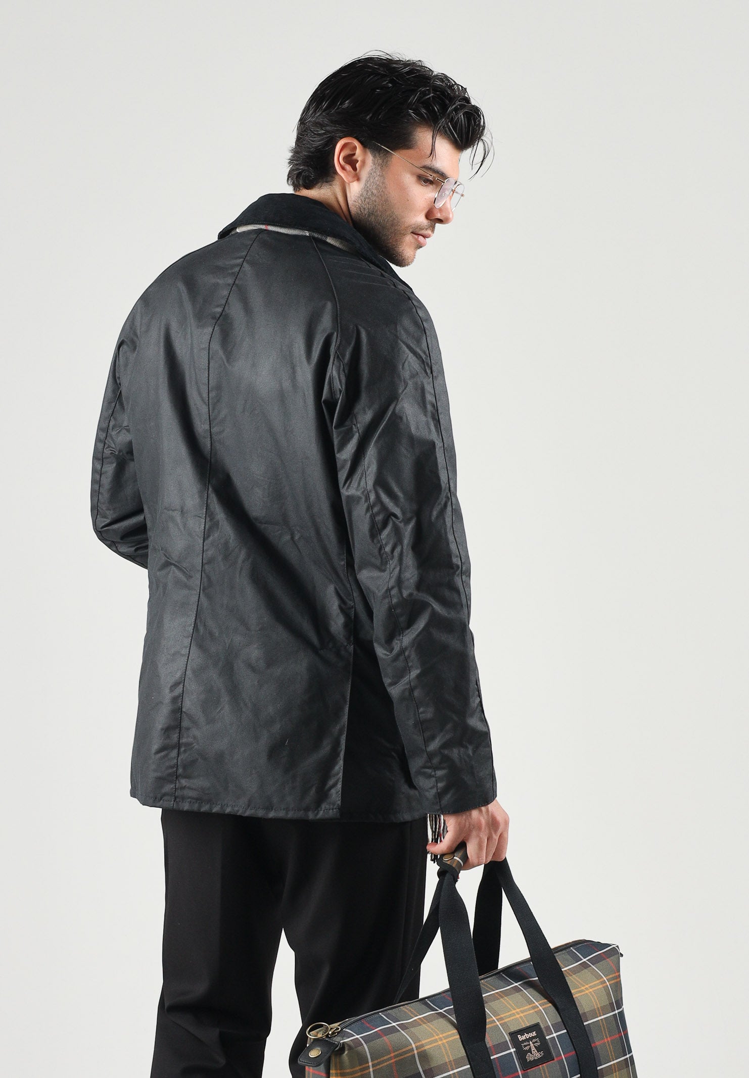 BARBOUR Giubbotto ASHBY WAX JACKET navy-blu per uomo con colletto in velluto blu scuro e tasche frontali con pattina. 262MMWX0339 NY92 BARBOUR 