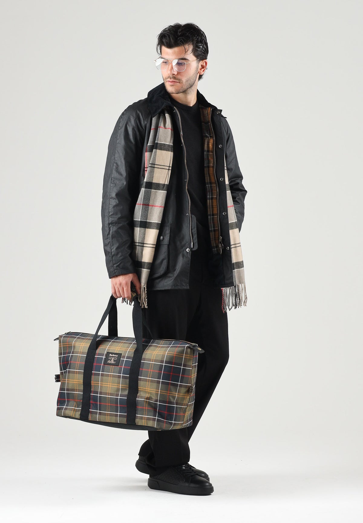 BARBOUR Giubbotto ASHBY WAX JACKET navy-blu per uomo con colletto in velluto blu scuro e tasche frontali con pattina. 262MMWX0339 NY92 BARBOUR 