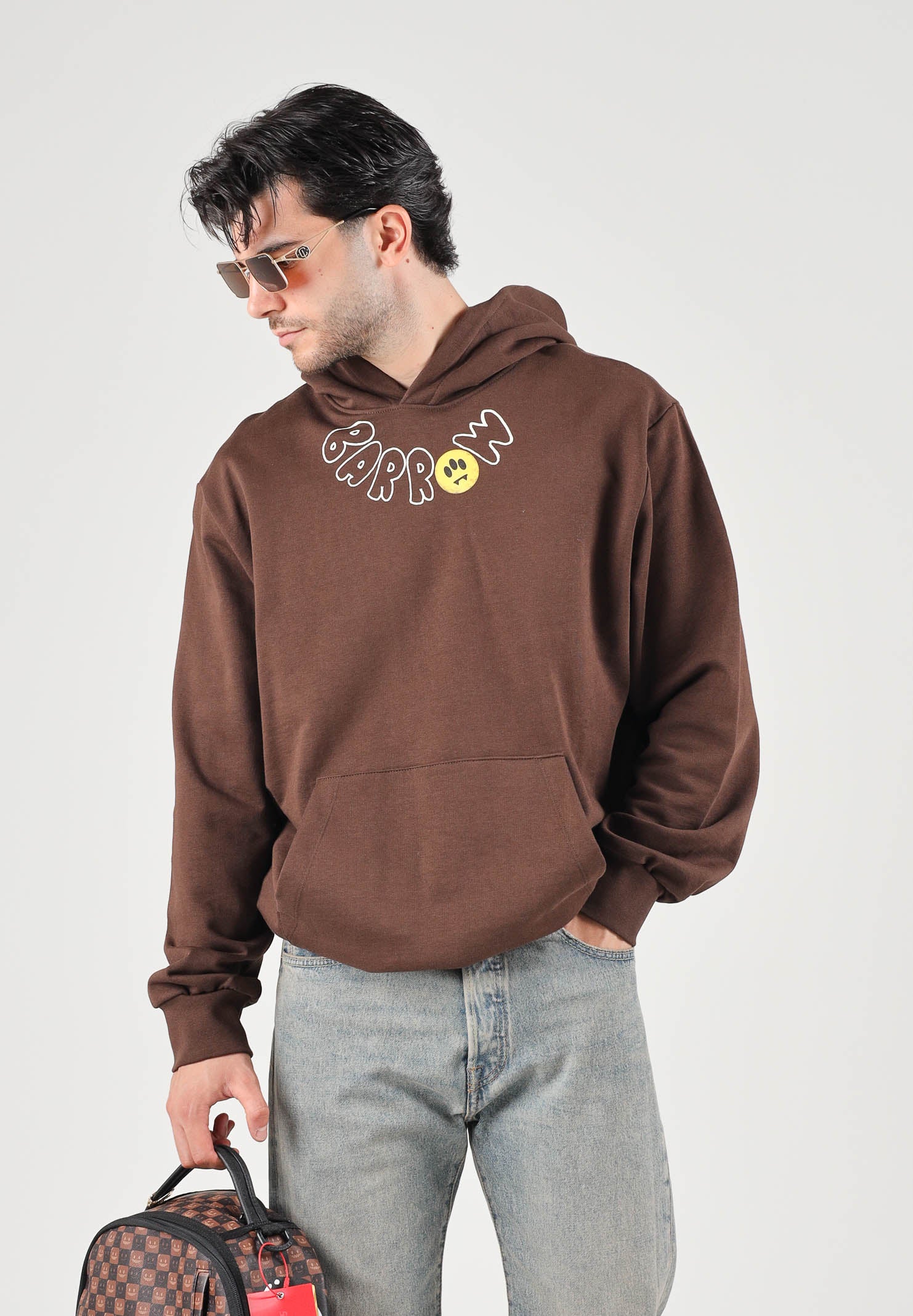 BARROW Felpa con cappuccio choco-marrone per uomo e donna con stampe grafiche colorate sul petto. F6BWUAHS046 1050 BARROW 