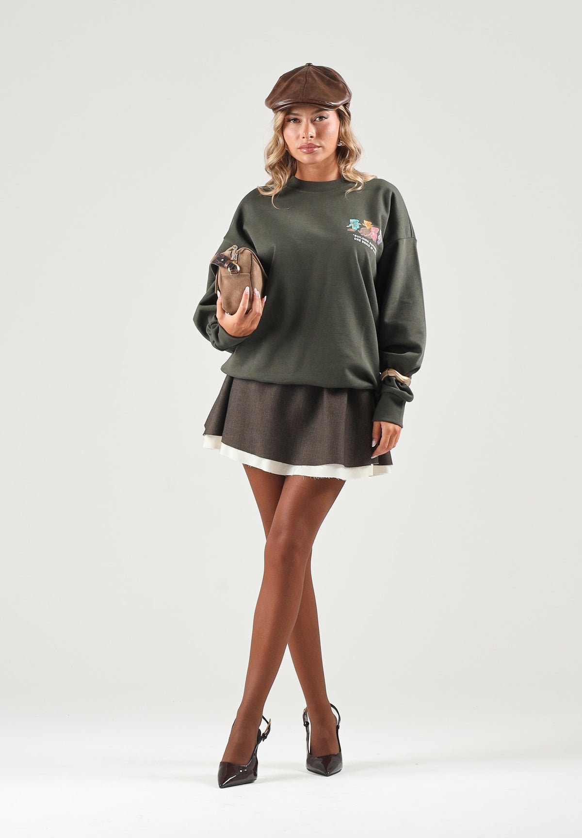 BARROW Felpa girocollo verde militare per uomo e donna con grafica colorata sul petto. F6BWUASW063 082 BARROW 