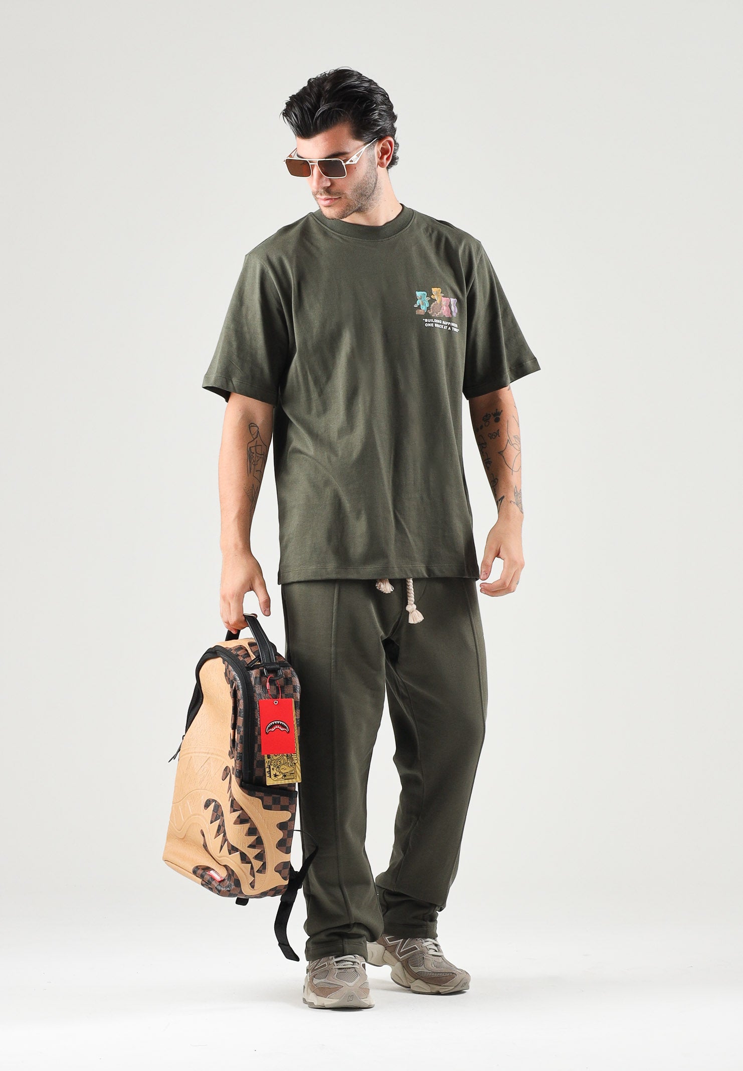  F6BWUATH062 082 BARROW 