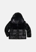BLAUER Piumino corto FANEVIL Nero nero da donna, bimaterico in pelliccia sintetica e nylon lucido trapuntato, con imbottitura Sorona® Aura, cappuccio fisso e chiusura frontale con zip. 26WBLDC02304-007685 999 BLAUER 