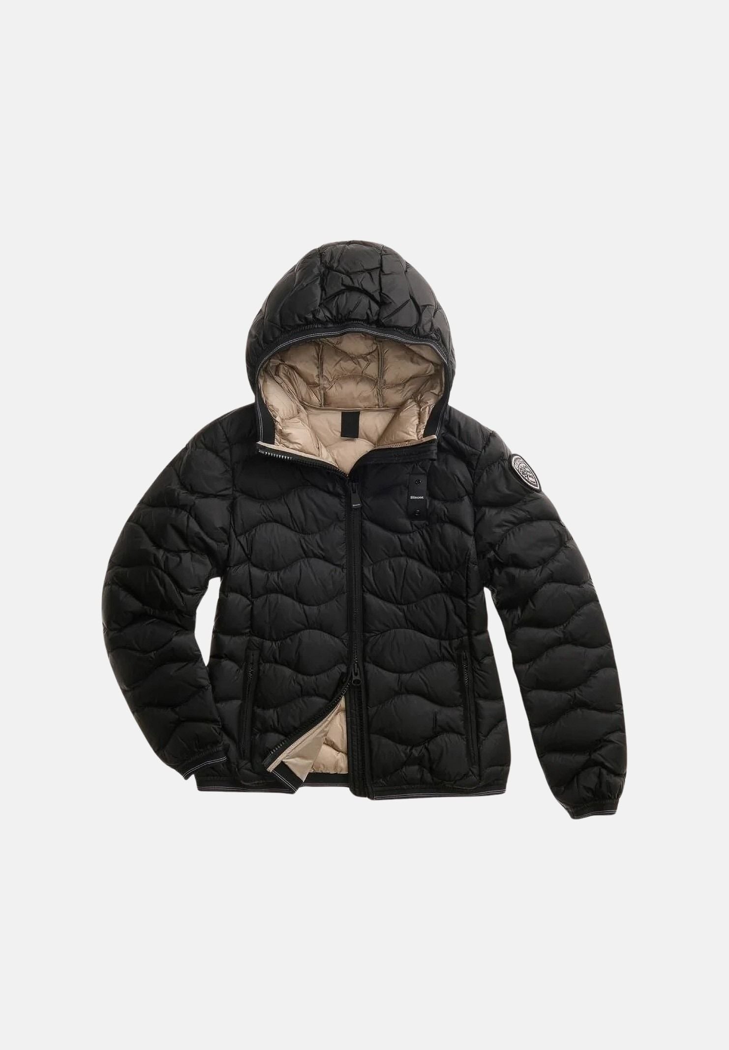 BLAUER Piumino CAMELIA nero con interno beige chiaro da donna in nylon lucido con imbottitura naturale in piuma d'anatra, cappuccio fisso, chiusura frontale con zip integrale nascosta, trapuntatura orizzontale a onde, tasche laterali con zip e dettag 26WBLDC03033-006047 999EI BLAUER 