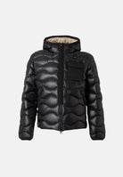 BLAUER Piumino corto BRYANT Nero  da uomo, cappuccio fisso, trapuntatura a onde orizzontali, inserti in taslan e chiusura frontale con zip. 26WBLUC02053-005958 999EI BLAUER 