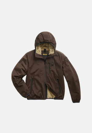 BLAUER Giubbotto DEVON Brown marrone scuro da uomo, in tessuto tecnico idrorepellente con interno in morbida pelliccia ecologica sintetica, cappuccio fisso, chiusura frontale con zip e tasche laterali con cerniera. 26WBLUC11056-007110 30B BLAUER 