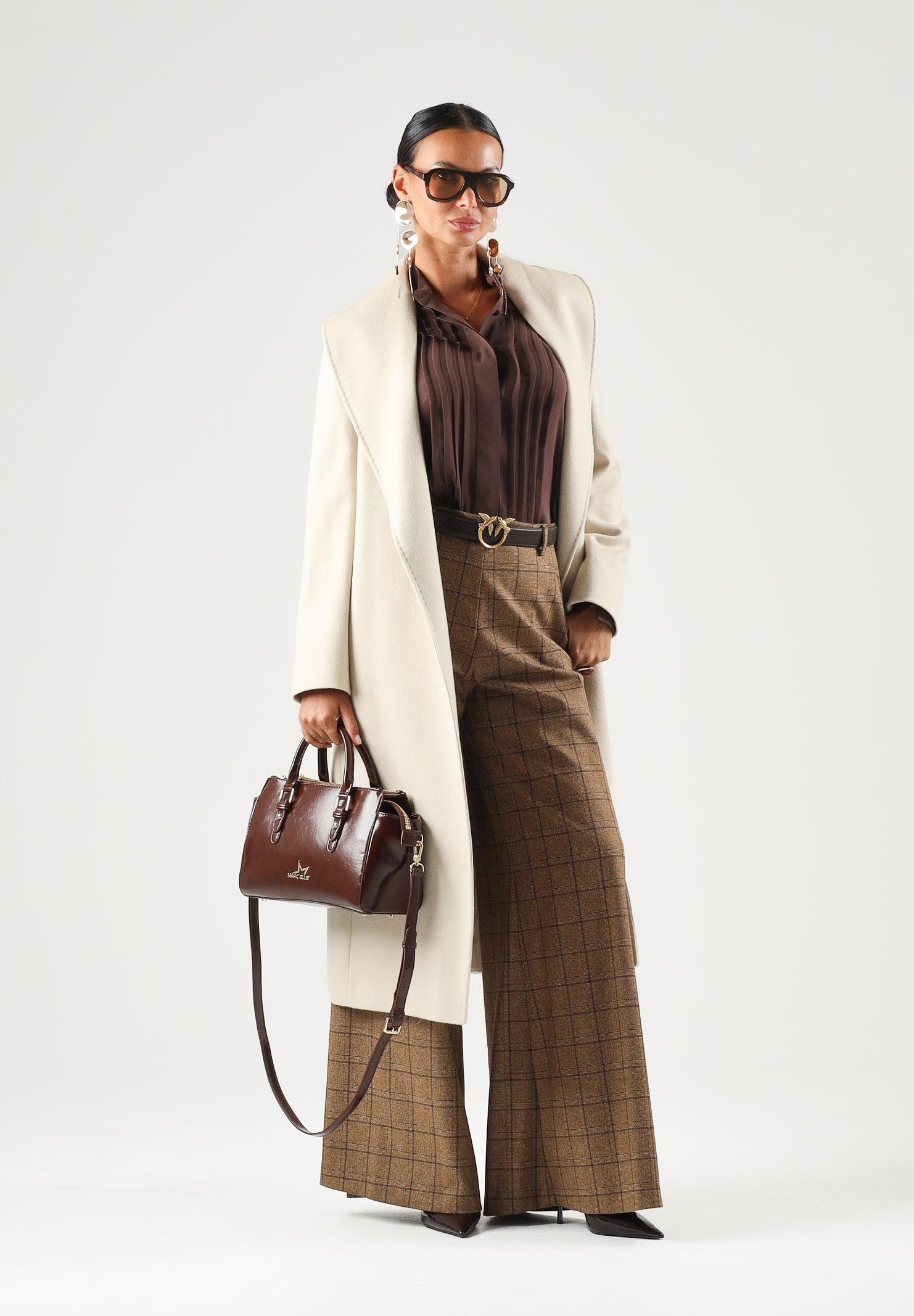 BOHEMIAN VI Pantaloni tartan marroni  per donna dal taglio ampio a palazzo, vita regolare e raffinato motivo geometrico BHPA061 UN BOHEMIAN VI 