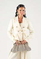 BOHEMIAN VI Giacca doppiopetto milk bianco latte per donna con pinces strutturate e fondo svasato a balza. GI335 MI BOHEMIAN VI 