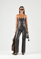 BOHEMIAN VI Pantaloni dark brown-marrone per donna in tessuto ecologico effetto pelle con taglio svasato a zampa (flare) PA254ECO DABR BOHEMIAN VI 