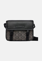 CALVIN KLEIN tracolla con logo monogram colore Lotus Beige-Black, beige e nero, uomo. LV04D3451G 7UL CALVIN KLEIN 