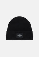 CALVIN KLEIN Cappello BEANIE  di lana nero per uomo e donna con patch logo frontale. LV04D8096G UB1 CALVIN KLEIN 