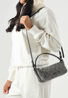 CALVIN KLEIN  Borsa a tracolla linea Emblem Lotus Beige da donna LV04F3634G 7UL CALVIN KLEIN 