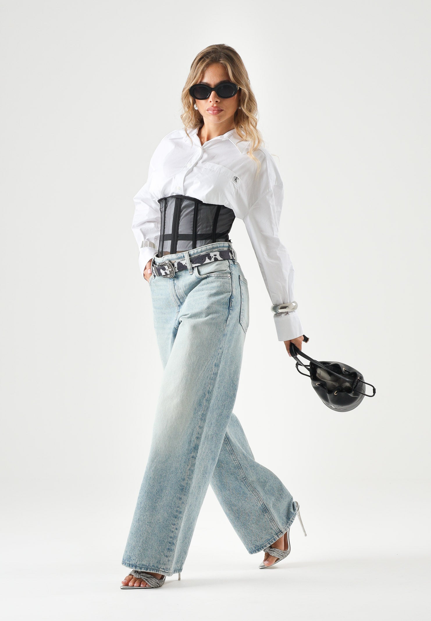 CALVIN KLEIN JEANS Camicia BRILLIANT bianco, da donna con logo ricamato sul petto<BR/> LV047F104G YAA CALVIN KLEIN JEANS 