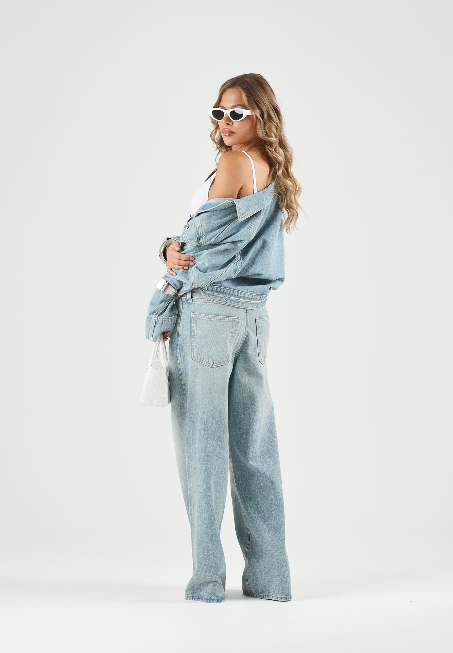 CALVIN KLEIN JEANS Giacca BOXY di jeans, tape denim azzurro chiaro da donna con nastro logato Calvin Klein.<BR/> LV047G726G YP3 CALVIN KLEIN JEANS 