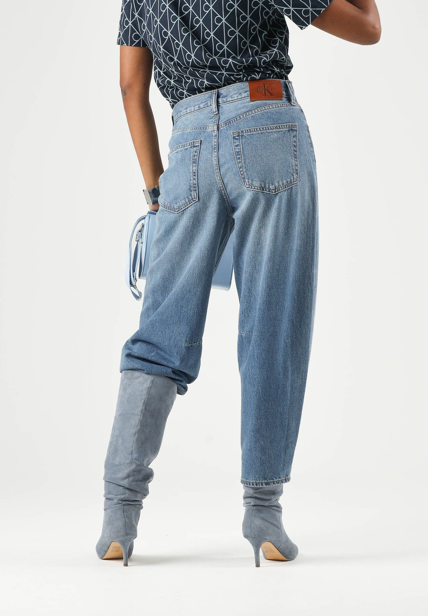 CALVIN KLEIN JEANS Jeans BARREL CROPPED, airway blu da donna <BR/> LV047G748G YRE CALVIN KLEIN JEANS 