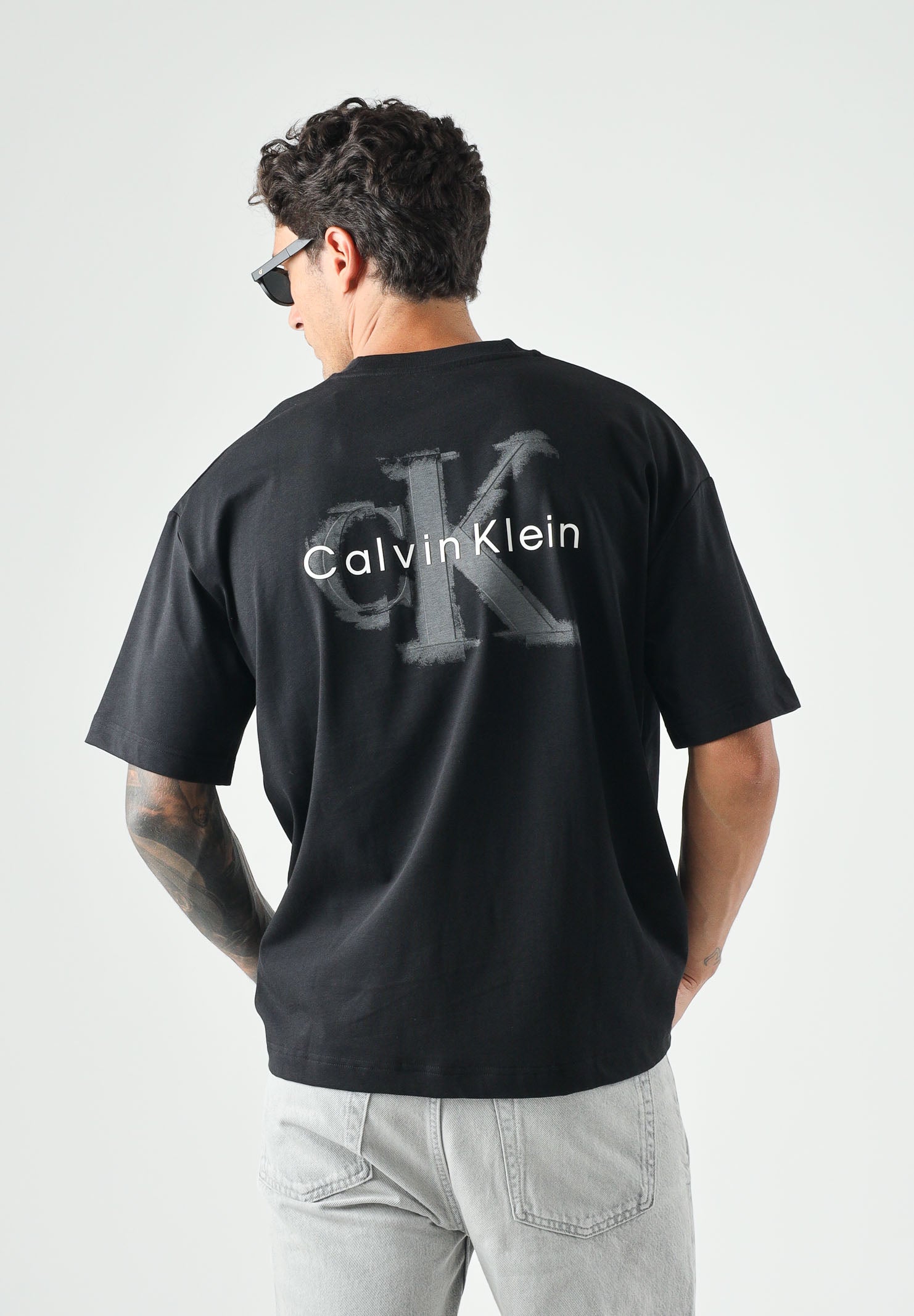 CALVIN KLEIN JEANS T-shirt EMBOSSED colore Black, nero, da uomo. LV04RAB806 UB1 CALVIN KLEIN JEANS 