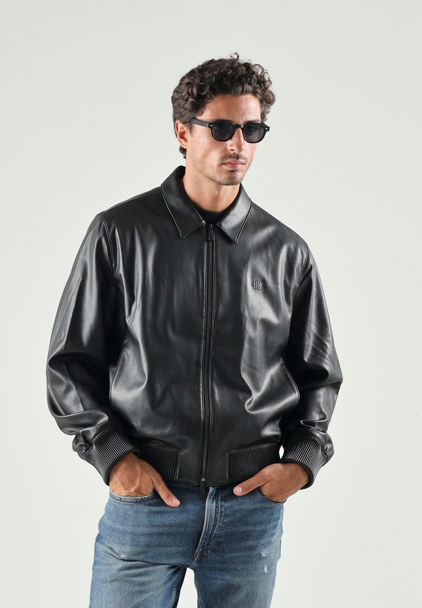 CALVIN KLEIN JEANS Giubbotto LS FAUX LEATHER nero da uomo in tinta unita effetto pelle. LV04RG406G UB1 CALVIN KLEIN JEANS 
