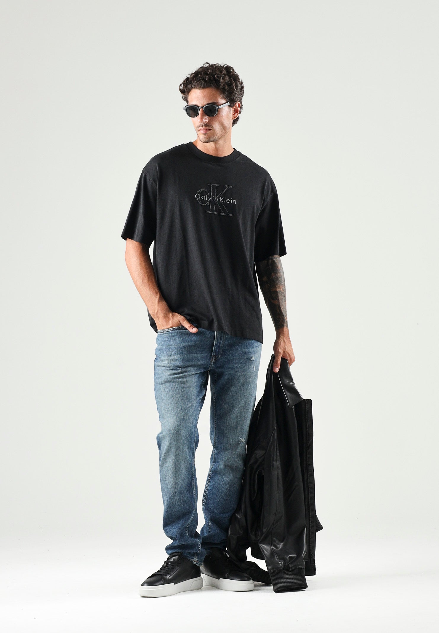 CALVIN KLEIN JEANS T-shirt MONOGRAM nera da uomo con logo centrale LV04RG814G UB1 CALVIN KLEIN JEANS 