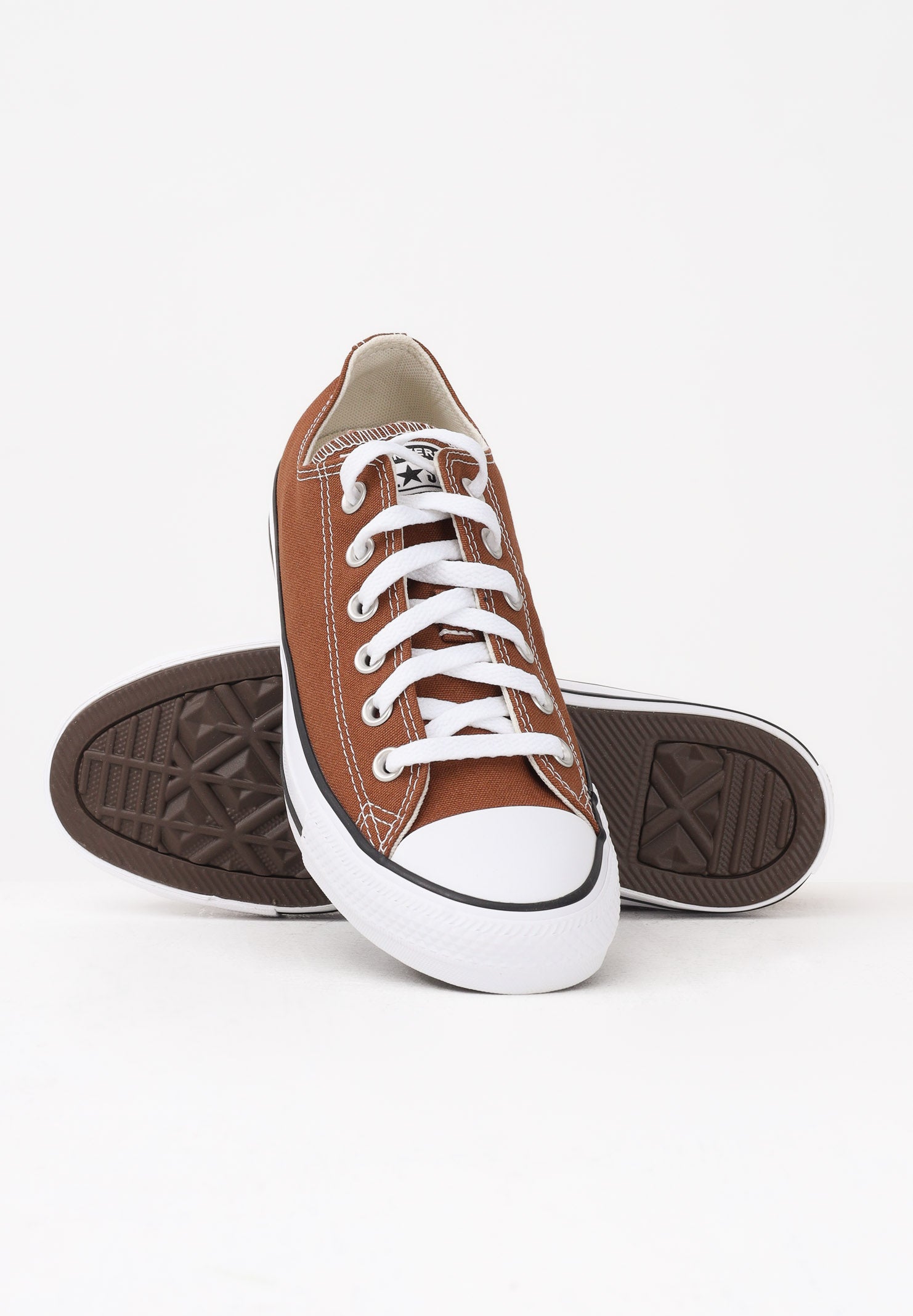CONVERSE Sneakers Chuck Taylor All Star Canvas marroni per uomo e donna A15957C . CONVERSE 