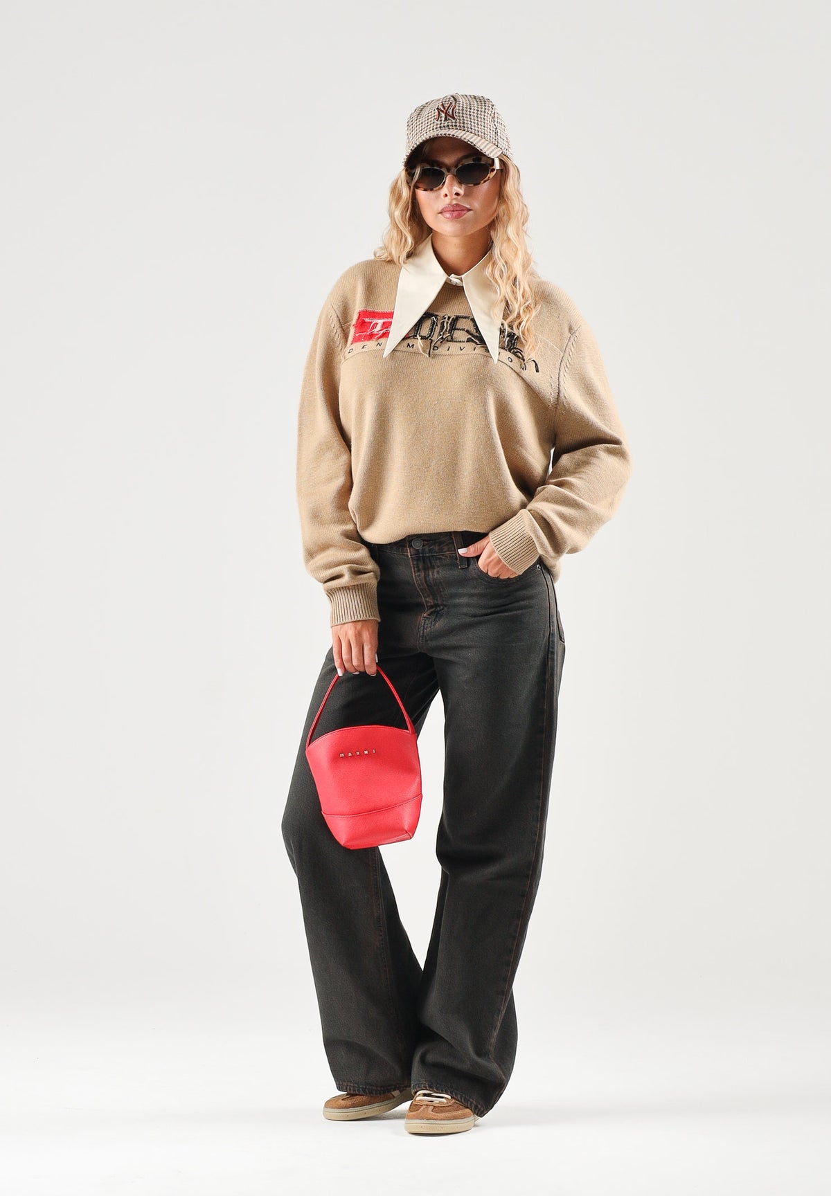 DIESEL Maglione girocollo sandy-sabbia per donna, ragazza e bambina  con grafica logo stampata. J02981KYAYX K708 DIESEL 