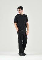 DSQUARED2 T-shirt girocollo nera da uomo con logo etichetta sul fondo D9M946350 001 DSQUARED 