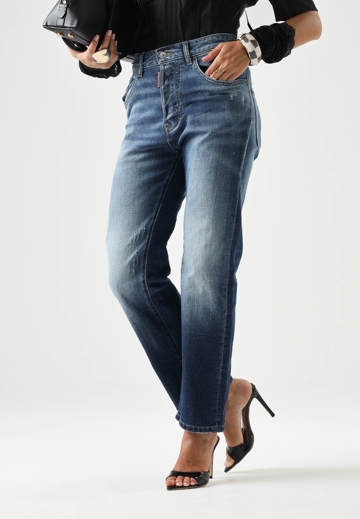 DSQUARED2  Jeans 642  blu per donna, ragazzi e bambini con effetto faded e dettagli distressed.<BR/> DQ2252D0AHR DQ01 DSQUARED2 