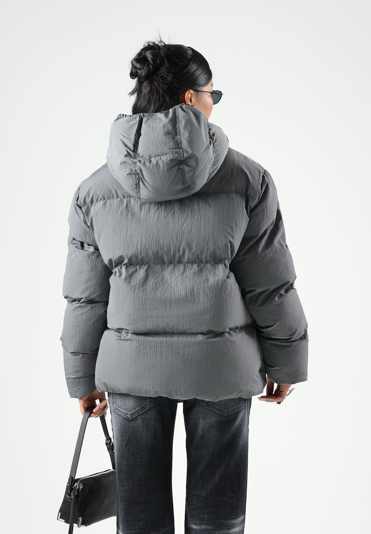 DSQUARED2 Piumino grigio antracite per donna, ragazzi e bambini con cappuccio, trapuntatura e stampa logo. DQ3042D0AID DQ913 DSQUARED2 