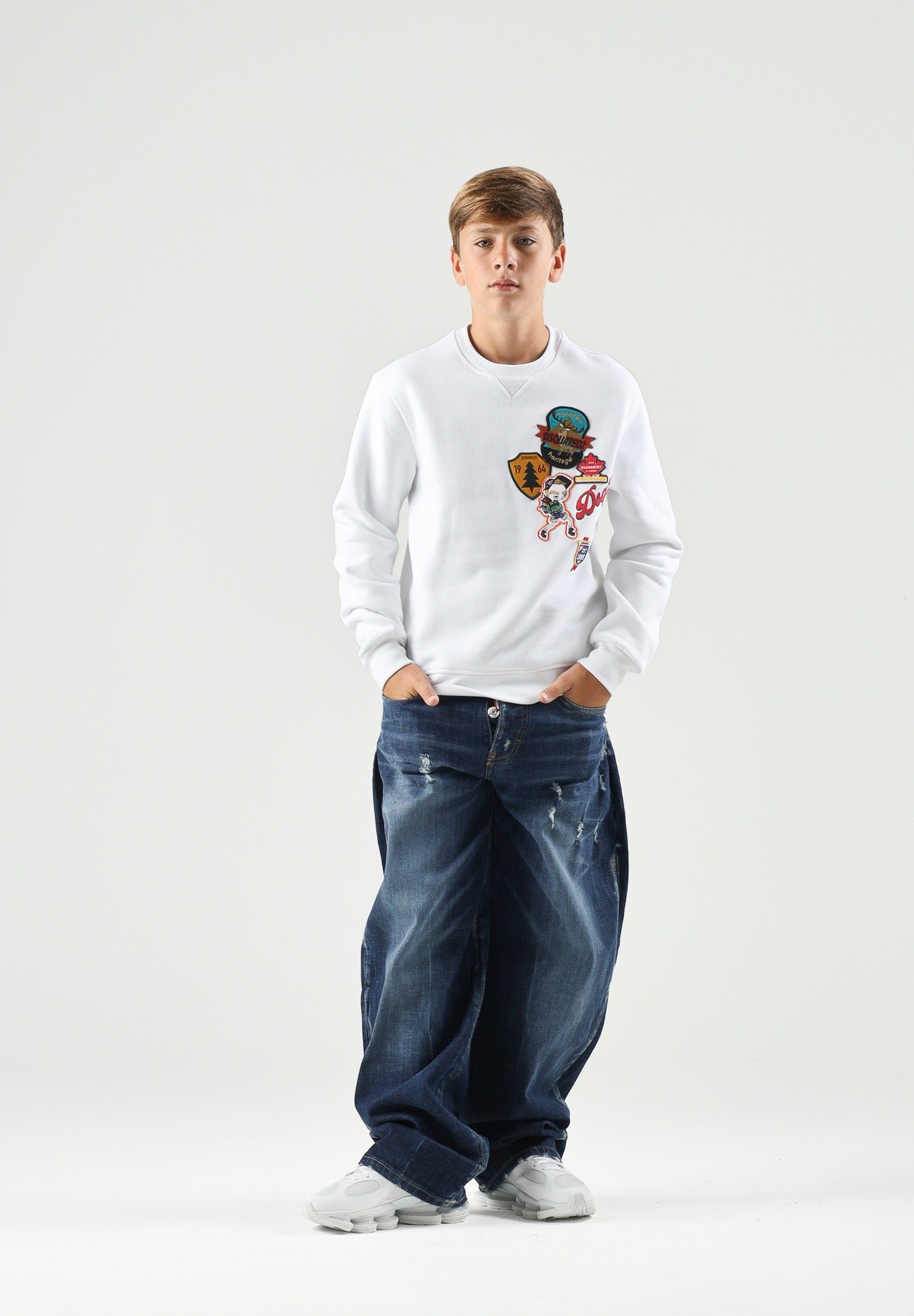 DSQUARED2 Felpa girocollo bianca per donna, ragazzi e bambini con patch-details DQ3398D0AI5 DQ100 DSQUARED2 