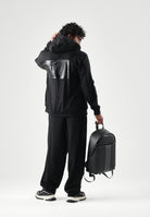 EA7 Felpa con zip nera da uomo con comode tasche laterali. 7M002110AF27201 UC001 EA7 