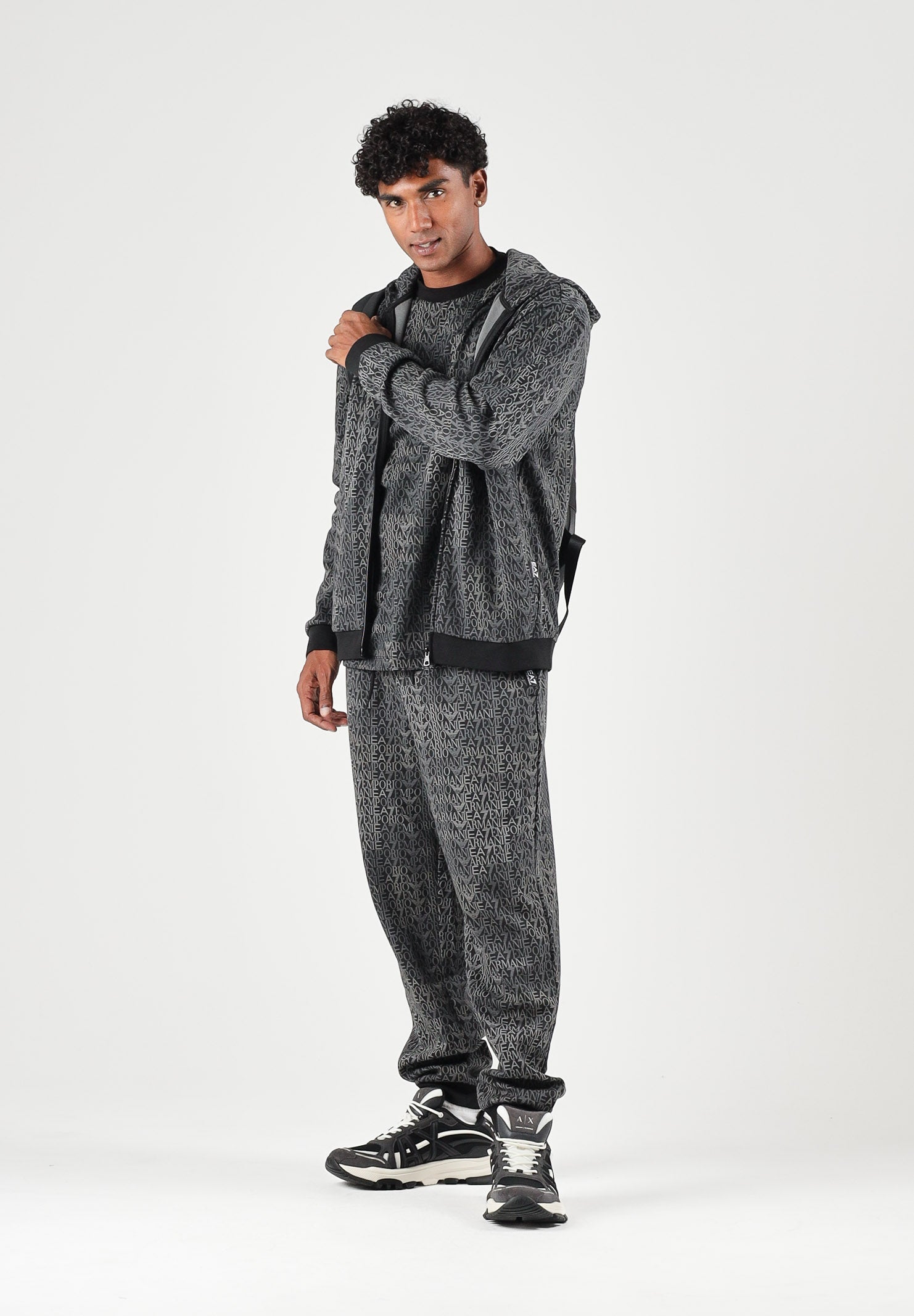 EA7 Felpa con zip  nera per uomo con motivo geometrico all-over 7M002206AF12660 FC099 EA7 