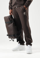 EA7 Tuta sportiva marrone per uomo con piping a contrasto, giacca con zip e pantaloni jogger. 7M002259AF21491 U6027 EA7 