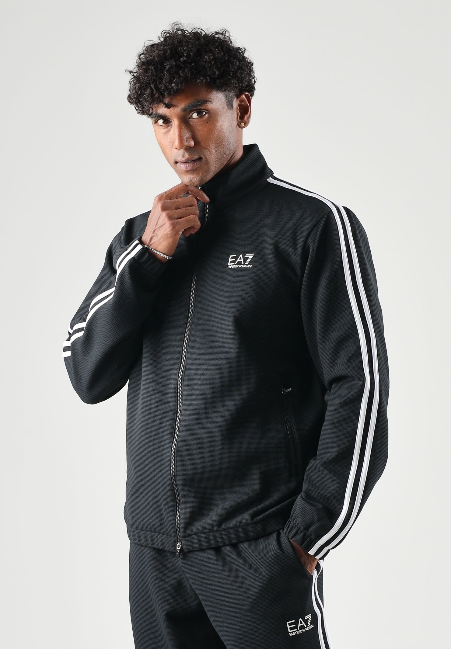 EA7 Tuta TENNIS PRO nera per uomo con bande laterali a contrasto 7M002490AF26309 UC001 EA7 
