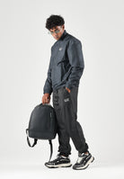 EA7 Tuta sportiva nera da uomo con felpa full zip, pantaloni coordinati e bande logate a contrasto. 7M002505AF12948 FC039 EA7 