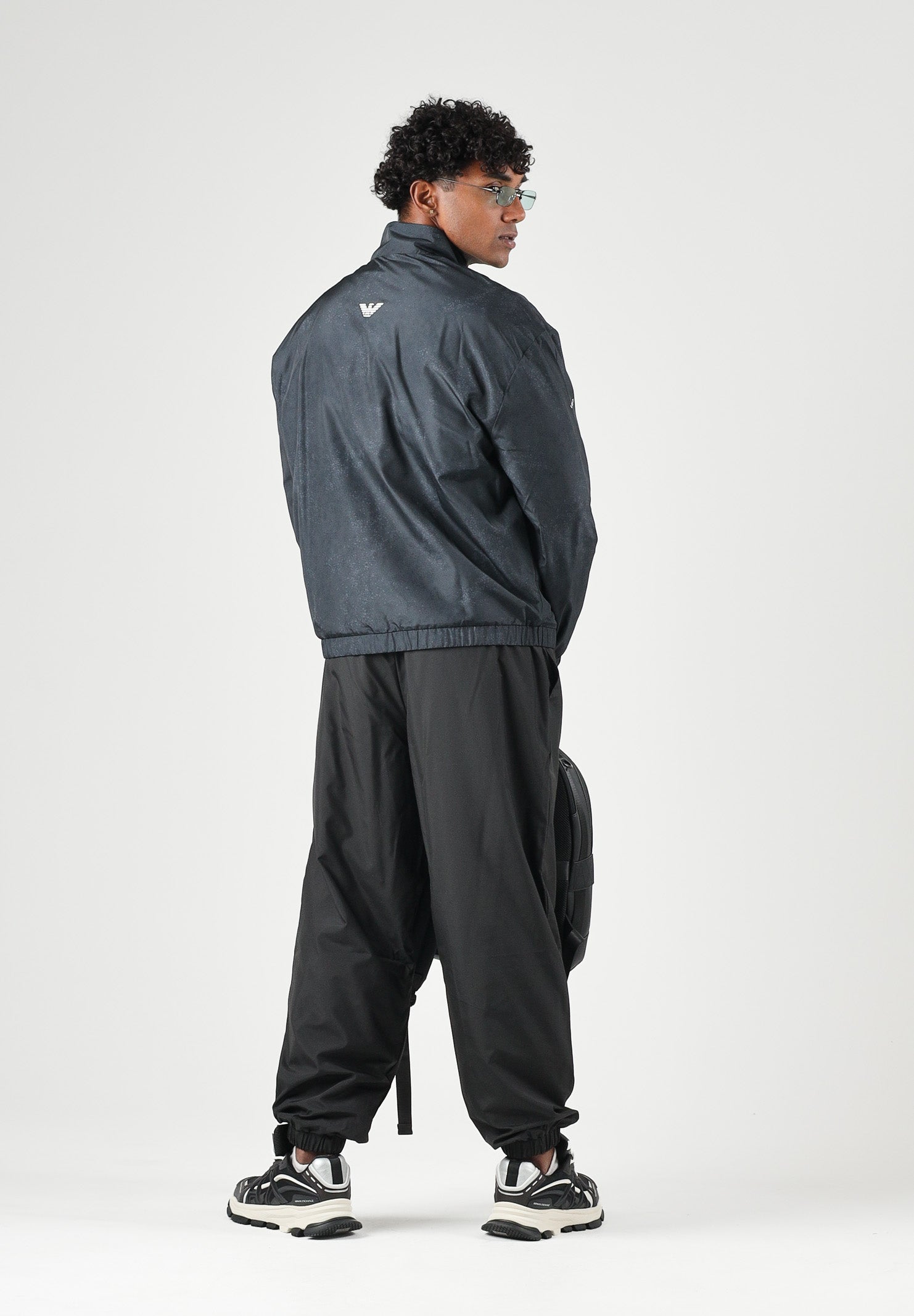 EA7 Tuta TENNIS PRO Black Fancy nera e grigio scuro da uomo con felpa full zip 7M002505AF12948 FC039 EA7 