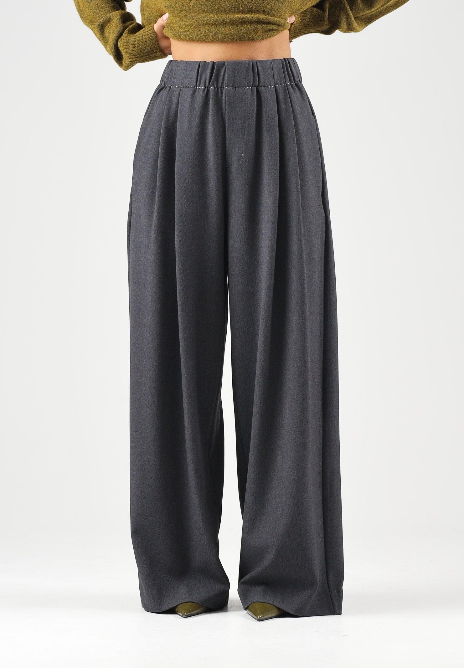 ELEH Pantaloni PALAZZO CON CINTURONE ELASTICO Grigio Scuro da donna, in tessuto fluido misto viscosa, con vita alta elasticizzata, pieghe anteriori, tasche laterali e gamba lunga e ampia. EFW260074 016 ELEH 