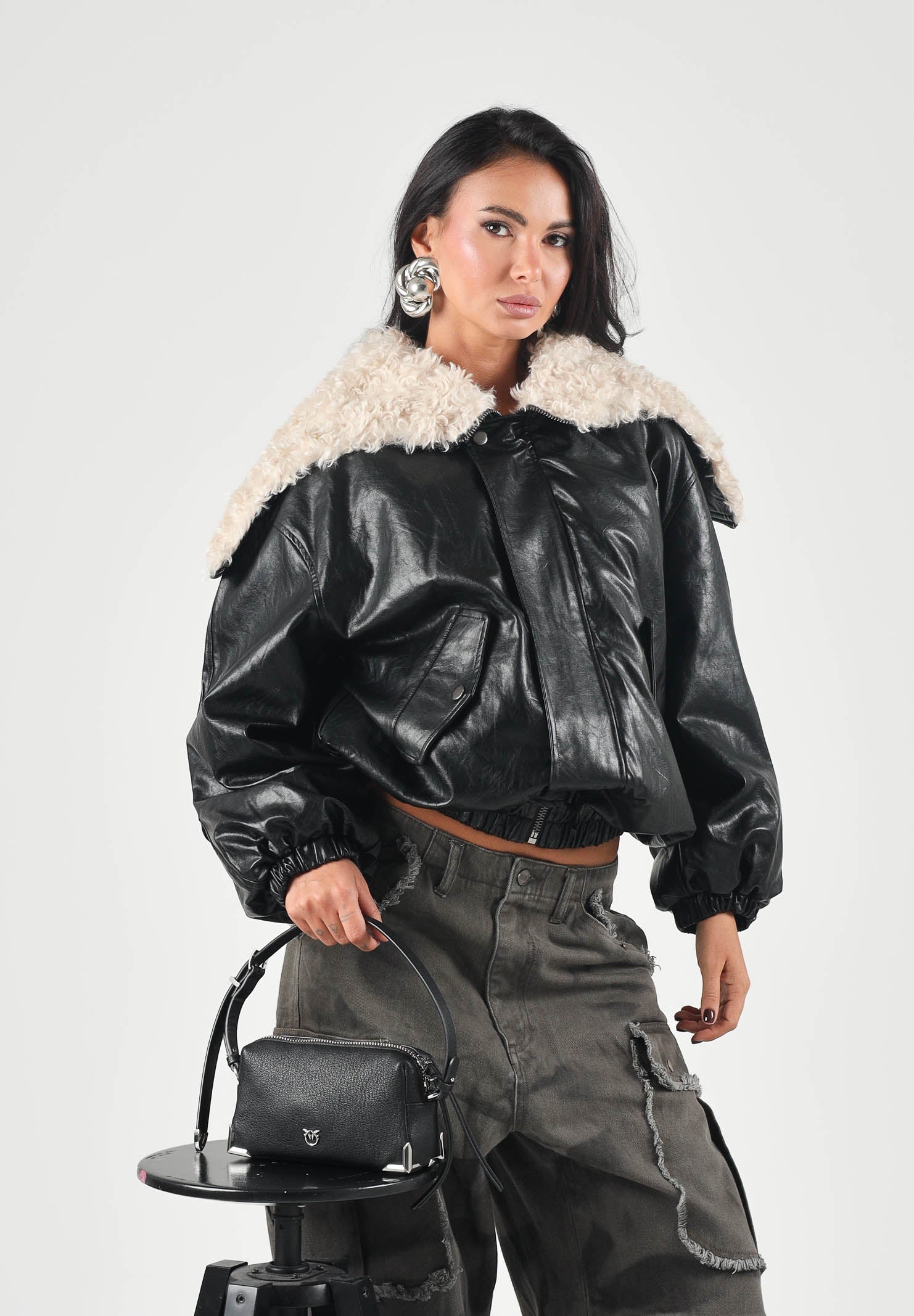 ELEH Giubbotto in eco- pelle nero con colletto in pelliccia da donna EFW260139 001 ELEH 