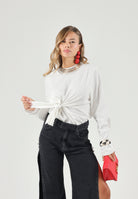 ELEH Blusa  bianca da donna con drappeggio annodato in vita. EFW260147 000 ELEH 