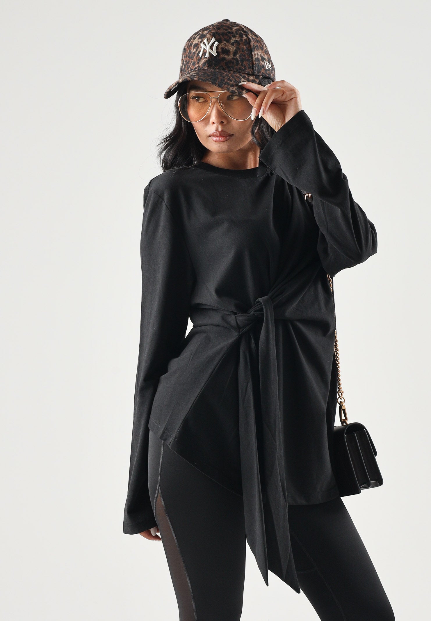 ELEH Blusa nera da donna con drappeggio annodato in vita EFW260147 001 ELEH 