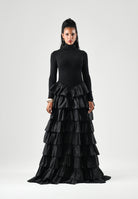 ELISABETTA FRANCHI Abito lungo nero per donna con collo alto e gonna voluminosa a balze. AM56S67E2 110 ELISABETTA FRANCHI 