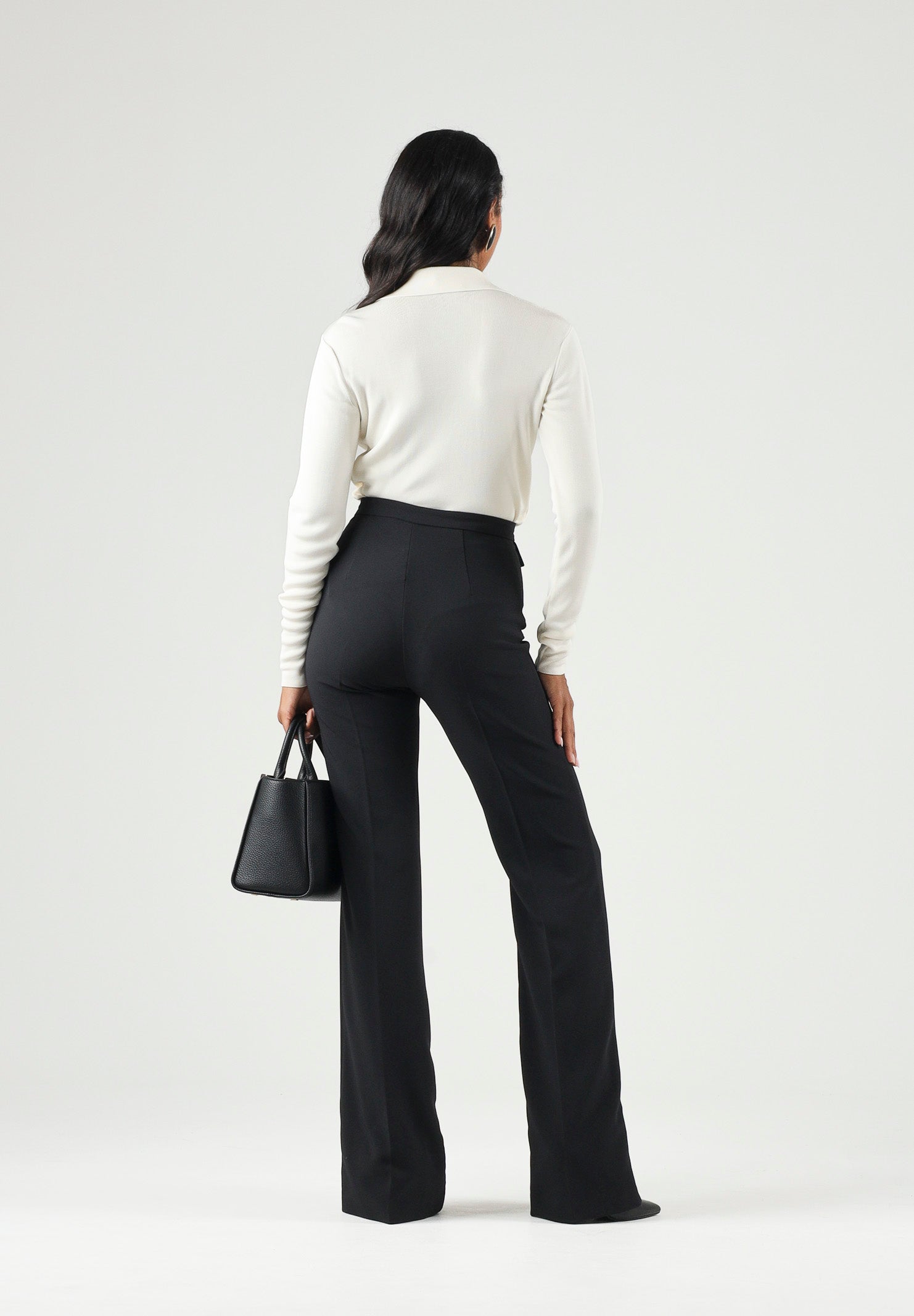 ELISABETTA FRANCHI Body in filato di viscosa burro-bianco da donna con catena gioiello<BR/> BK03S66E2 193 ELISABETTA FRANCHI 