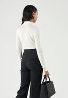 ELISABETTA FRANCHI Body in filato di viscosa burro-bianco da donna con catena gioiello<BR/> BK03S66E2 193 ELISABETTA FRANCHI 