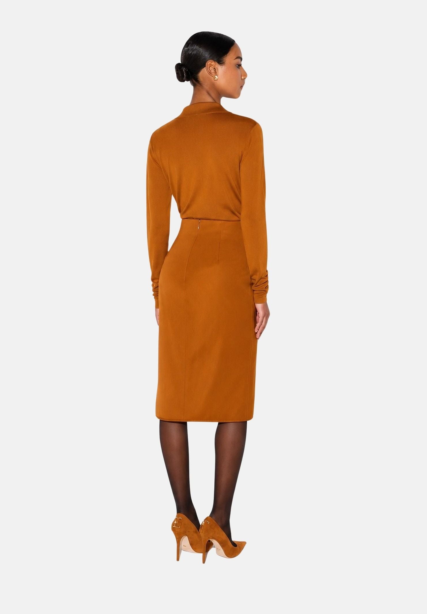 ELISABETTA FRANCHI Body in filato di viscosa ambra-marrone da donna con catena gioiello<BR/> BK03S66E2 940 ELISABETTA FRANCHI 