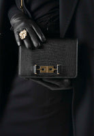 ELISABETTA FRANCHI Borsa a tracolla nera da donna con catena groumette e stampa effetto lucertola<BR/> BS09A66E2 110 ELISABETTA FRANCHI 