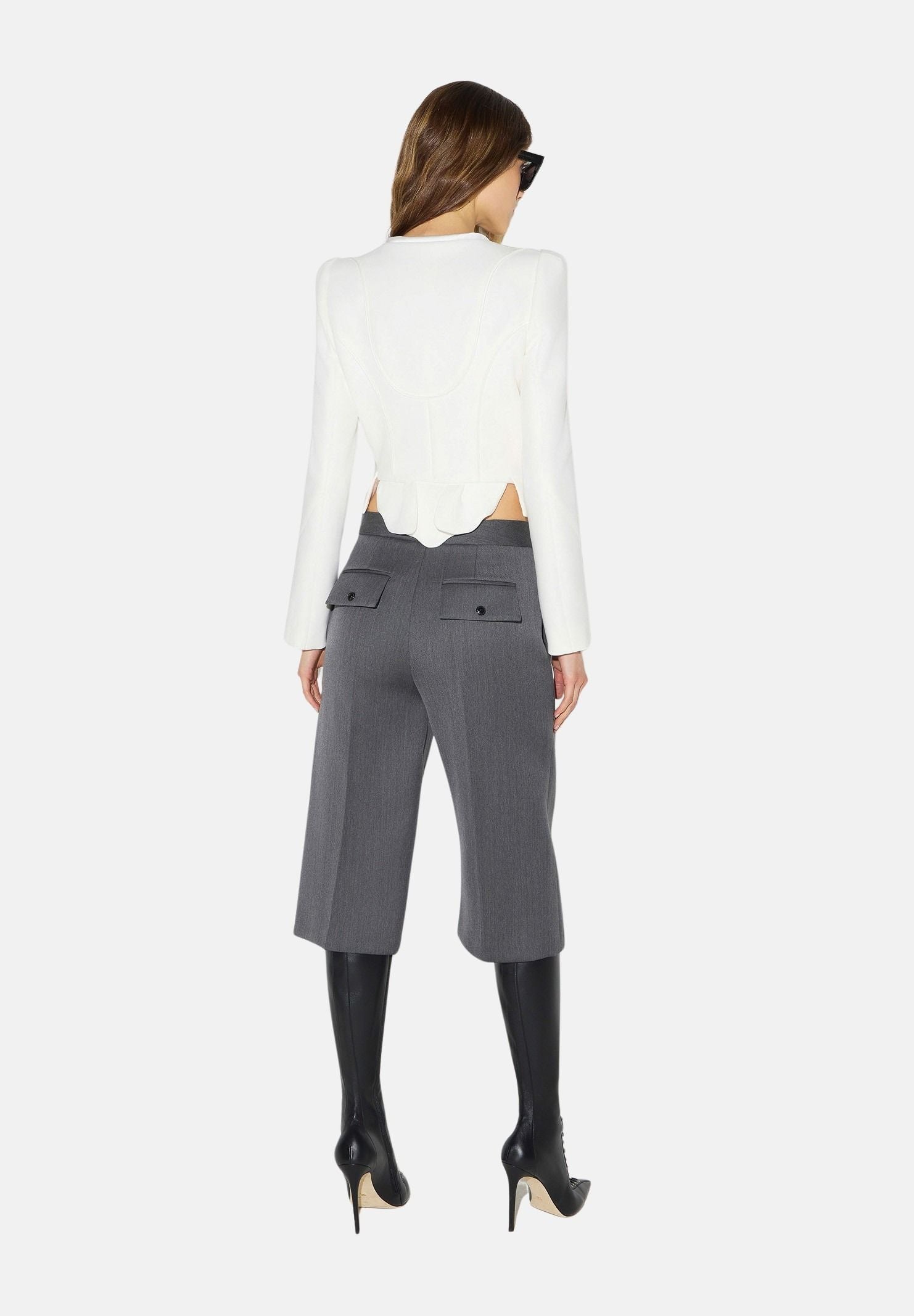 ELISABETTA FRANCHI Giacca avorio per donna con scollo a V, zip frontale dorata e design strutturato con spalline. GI25167E2 360 ELISABETTA FRANCHI 