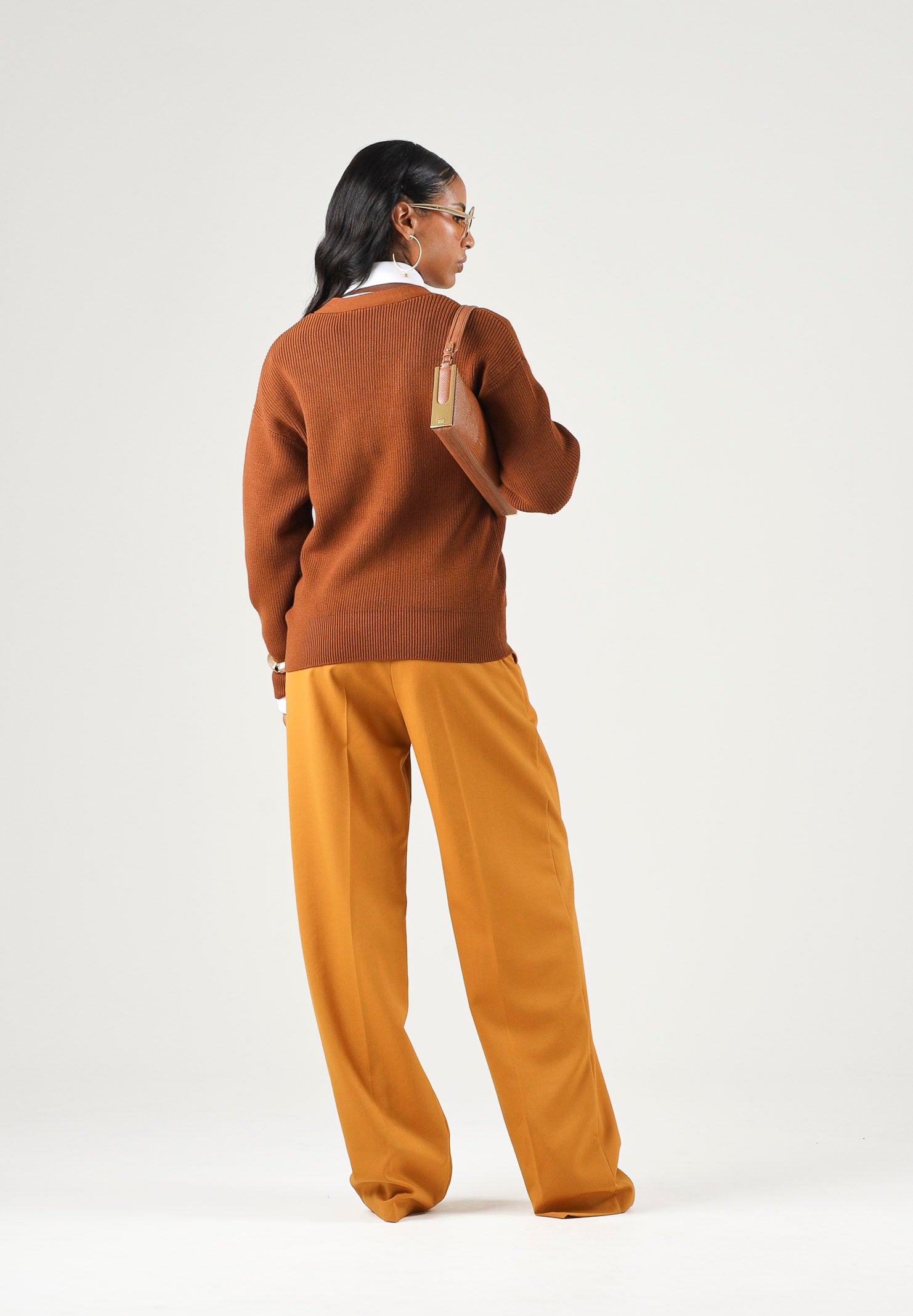 ELISABETTA FRANCHI Cardigan in maglia sigaro marrone da donna  con bottoni e chiusure gioiello MK01S66E2 FK3 ELISABETTA FRANCHI 